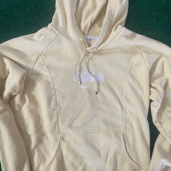 Y2k Nike Hoodie - Picture 4 of 8